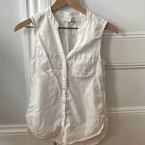Sleeveless white cotton top